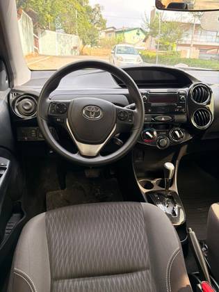 TOYOTA ETIOS 1.5 X SEDAN 16V FLEX 4P AUTOMÁTICO